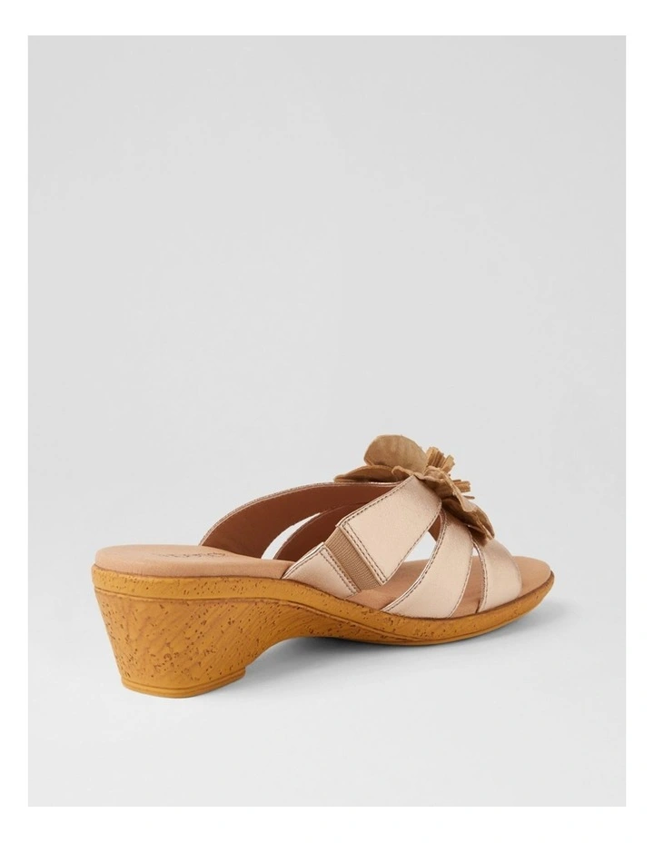Vincenie Pale Rose Gold Leather Sandals image 3