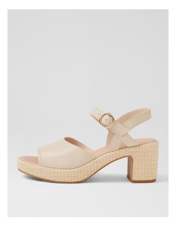 Neutral colour