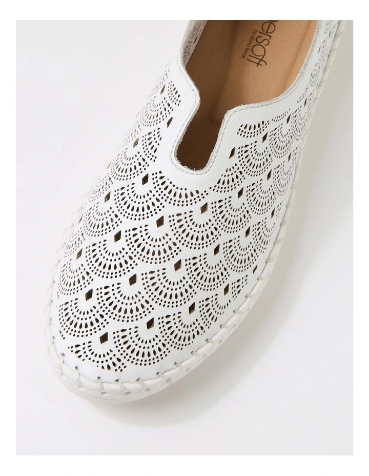 Willow White Leather Flat Shoes image 4