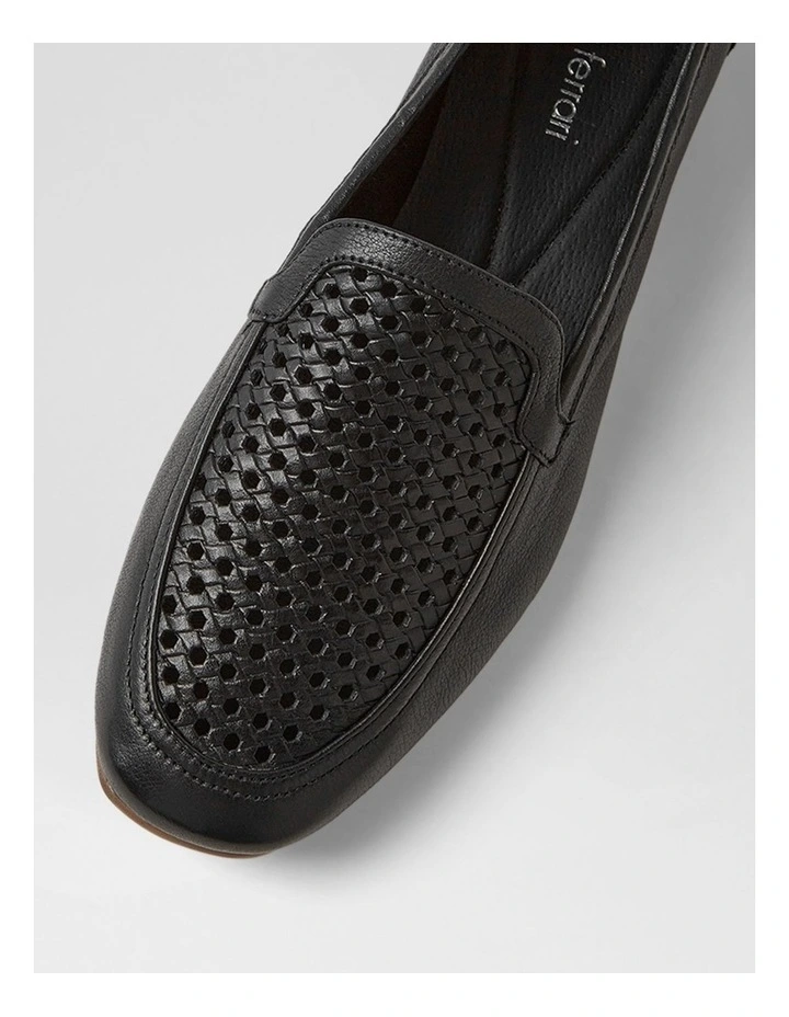 Tillis Black Natural Leather Flat Shoes image 4