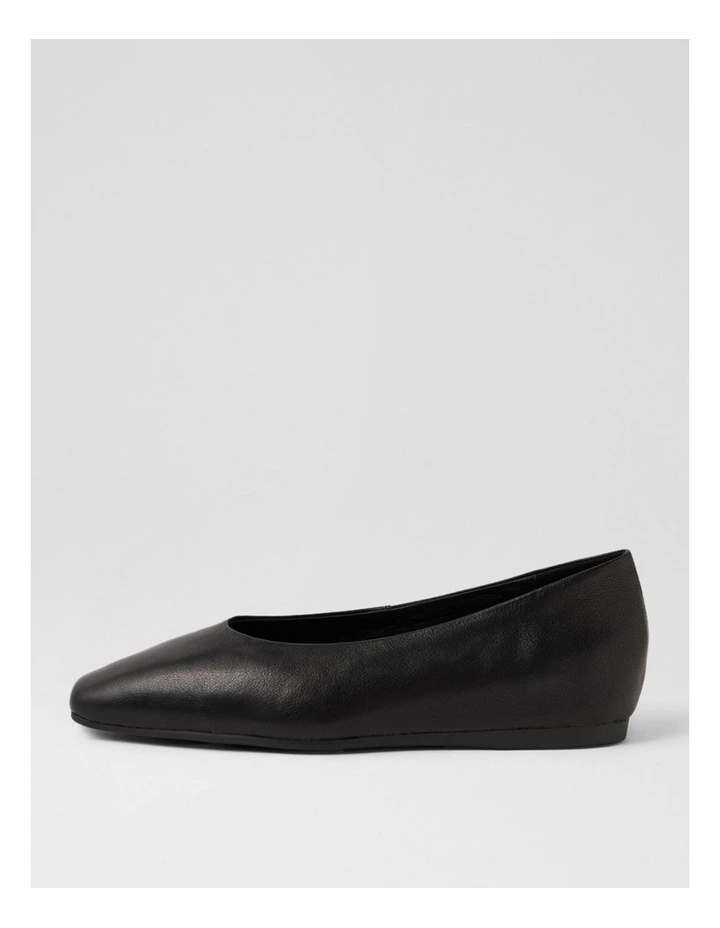 Karter Black Leather Flat Shoes image 1
