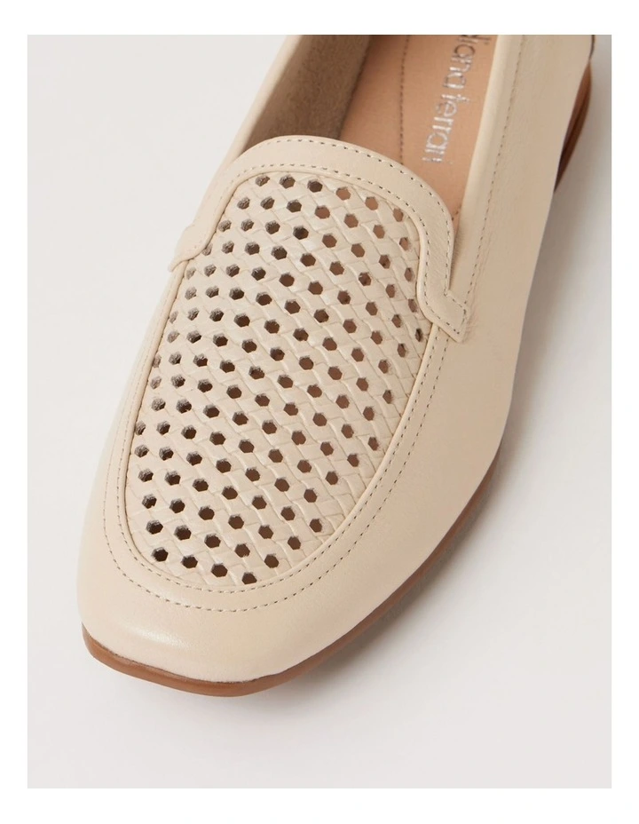 Tillis Cream Leather Flat Shoes image 4