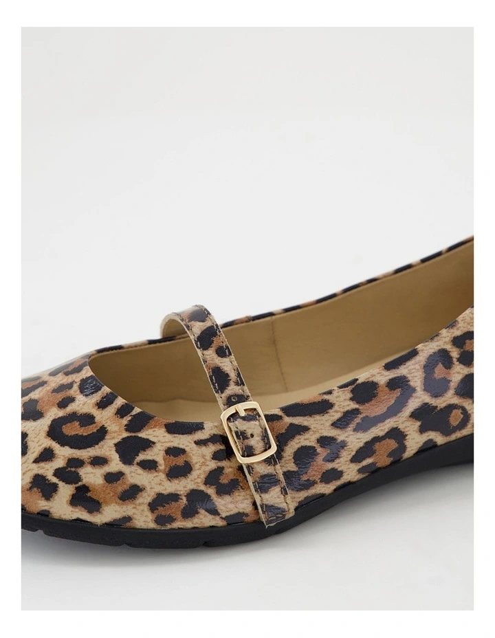 Hillie Tan Leopard Patent Leather Flat Shoes image 5