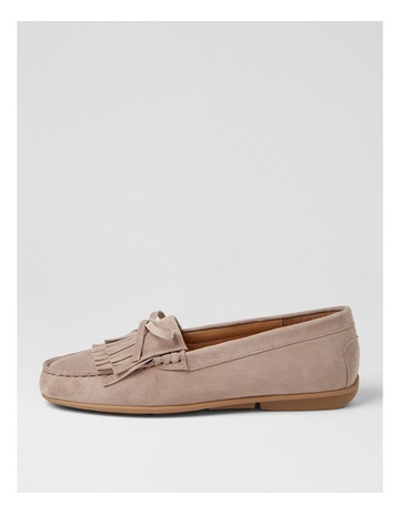Neutral colour