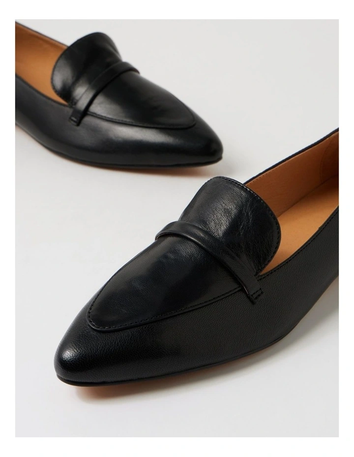 Daele Black Leather Flat Shoes image 5