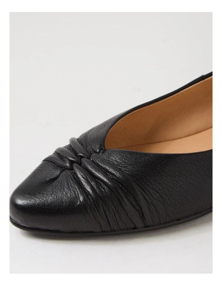 Carlas Black Leather Flat Shoes image 5