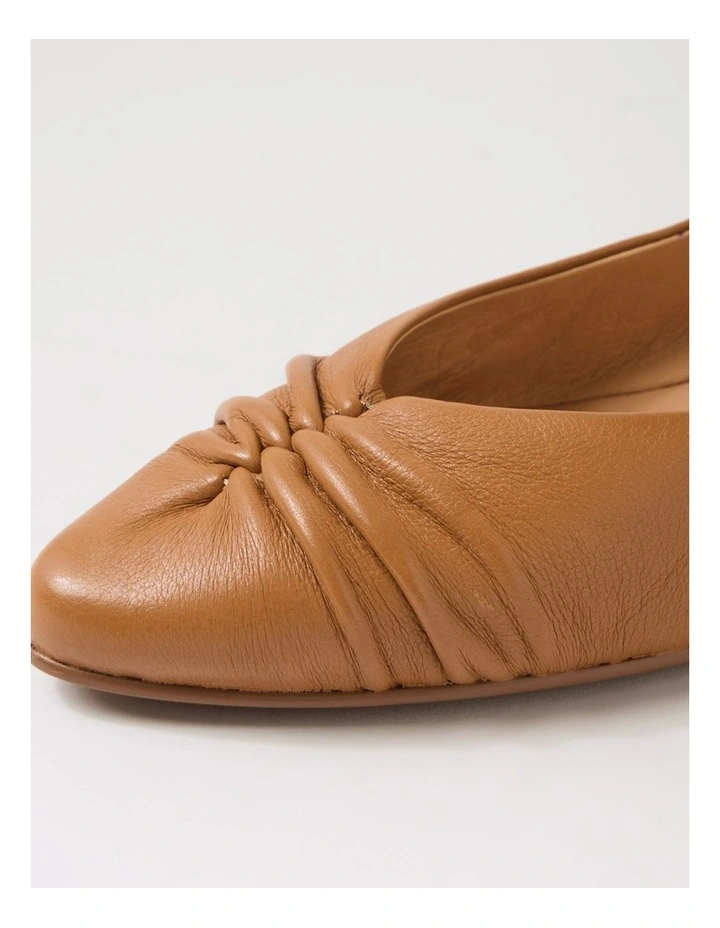 Carlas Dark Tan Leather Flat Shoes image 5