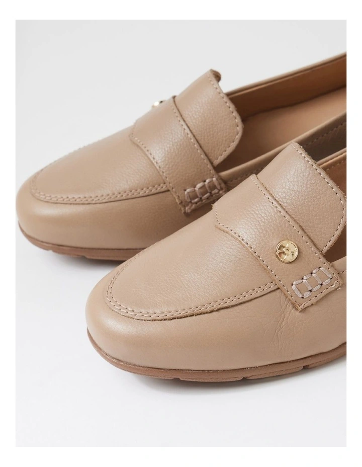 Holies Fawn Leather Flat Shoes image 5
