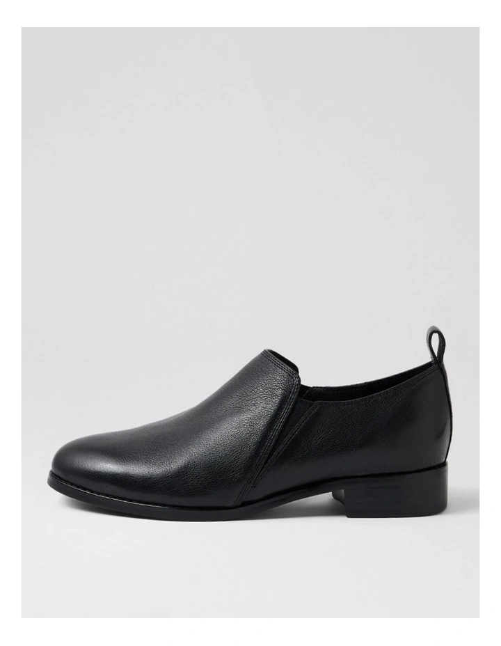Beamie Black Leather Flat Shoes image 1