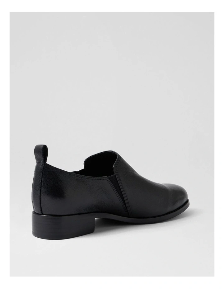 Beamie Black Leather Flat Shoes image 3