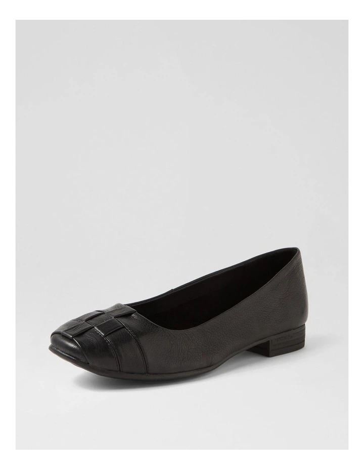 Tylan Black Leather Flat Shoes image 2