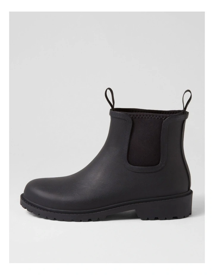 Splashy Black Gumboots image 1