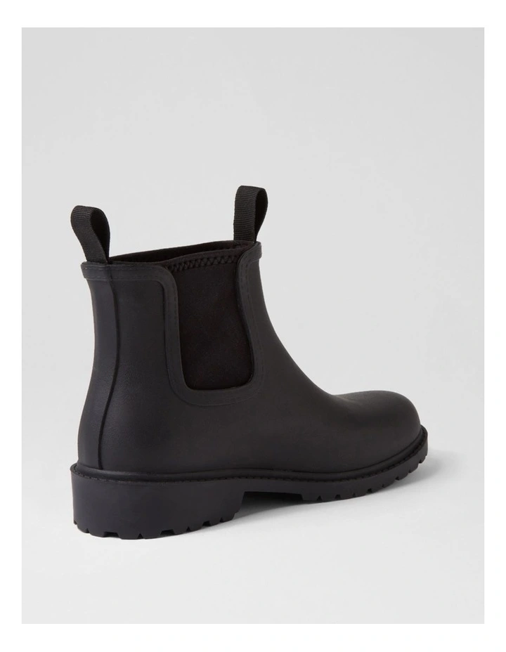 Splashy Black Gumboots image 3
