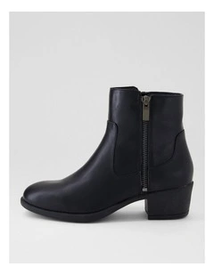 Artlina Black Ankle Boots