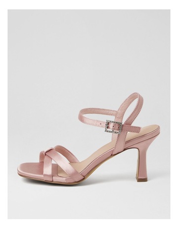 Pink colour
