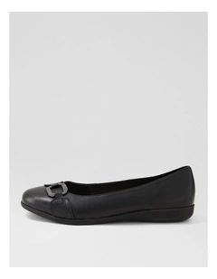 Harsi Black Leather Ballet Flats