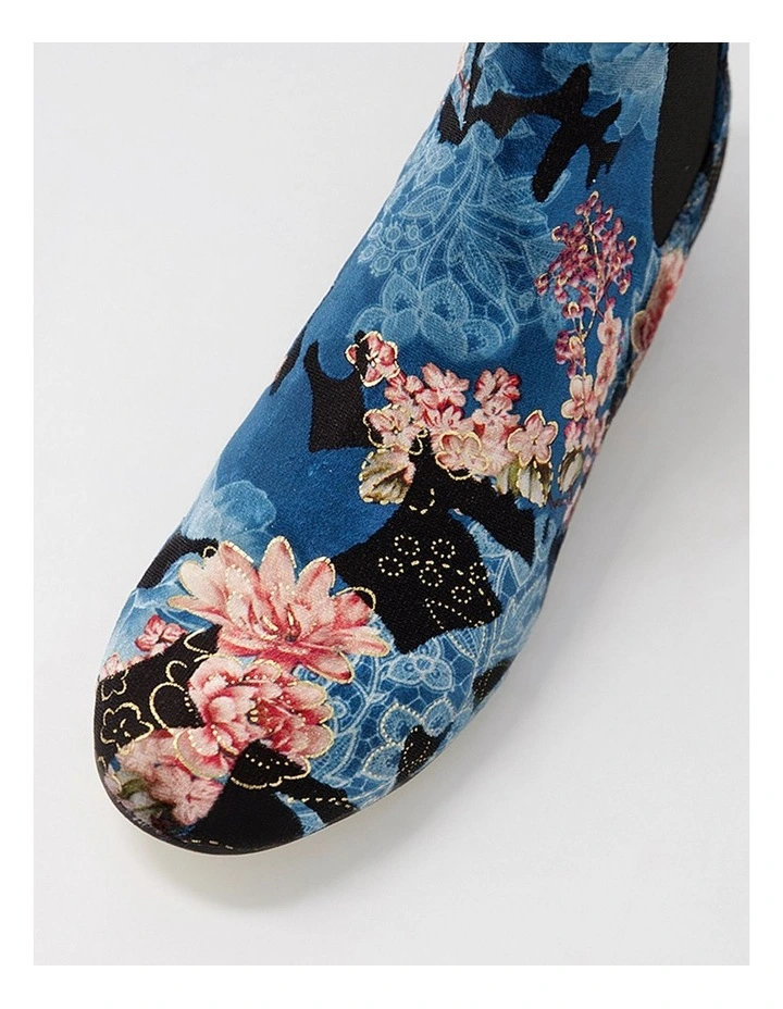 Endale Blue Floral Multi Velvet Chelsea Boots image 4