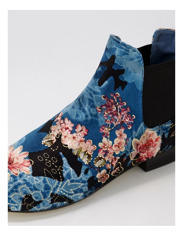 Endale Blue Floral Multi Velvet Chelsea Boots image 5
