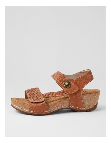 Tan colour
