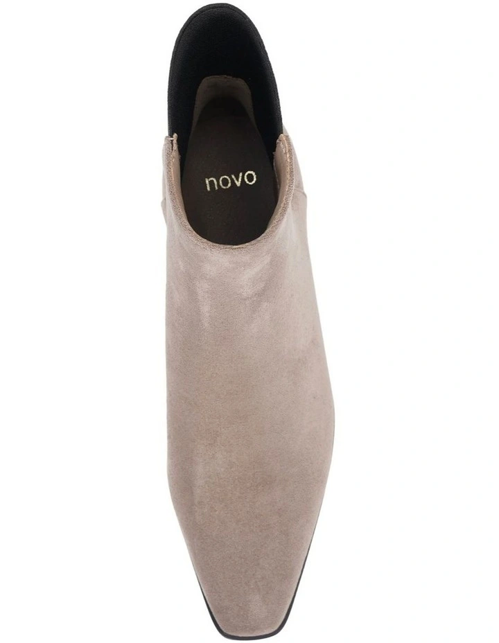 DESTA - Dove Suede image 5