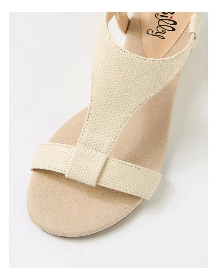 Bunro Almond Emboss Sandals image 4