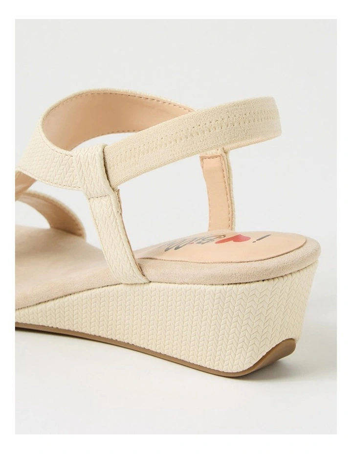 Bunro Almond Emboss Sandals image 5