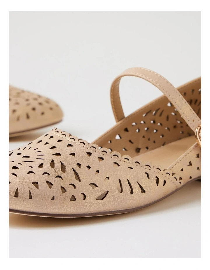 Aronta Sand Dust Flat Shoes image 5
