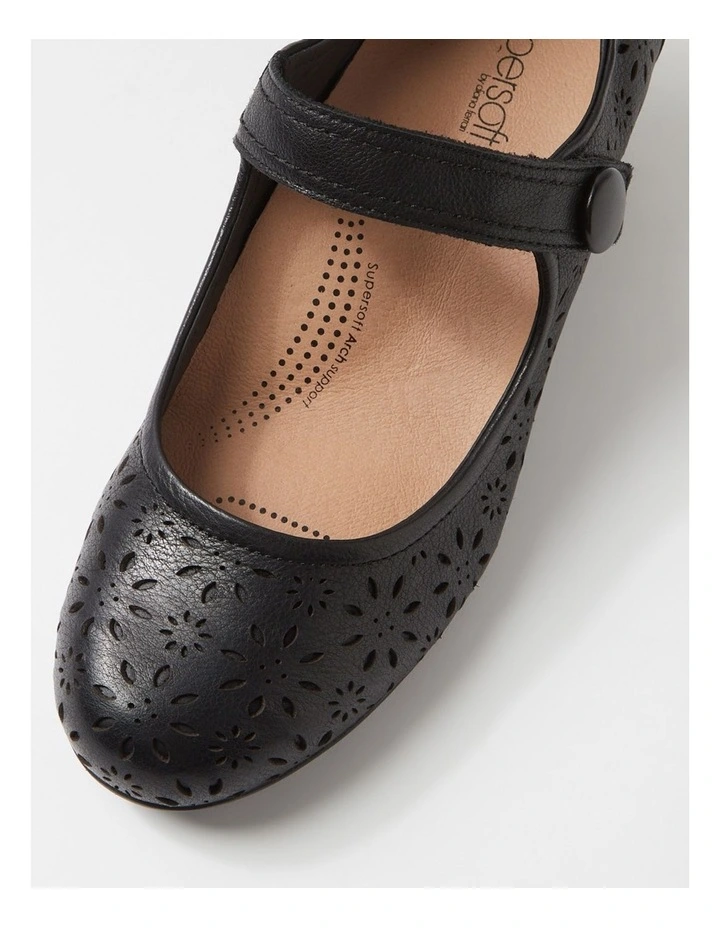Lindeal Black Leather Heels image 4