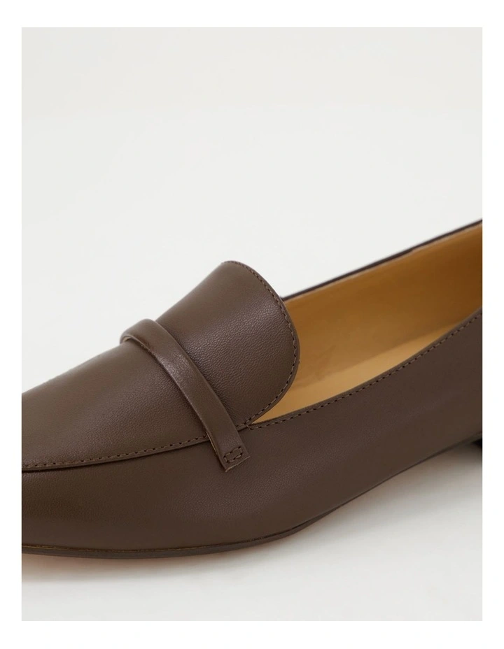 Daele Choc Dark Brown Leather Flat Shoes image 5