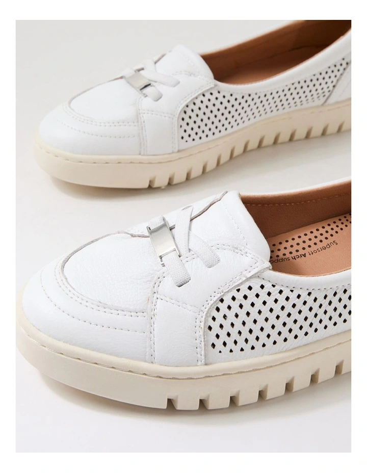 Tarins White Leather Flat Shoes image 5
