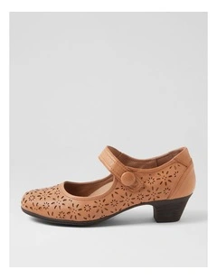 Lindeal Dark Tan Leather Heels