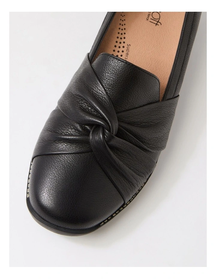 Inies Black Leather Flat Shoes image 4
