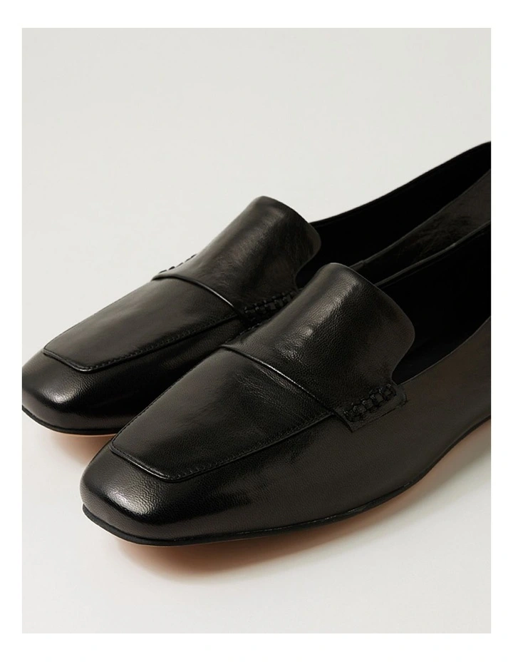 Nepeta Black Luxe Leather Flat Shoes image 5