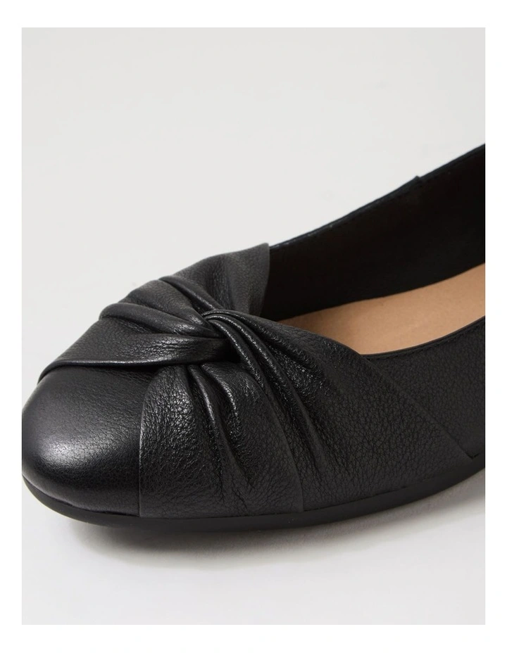 Blackelys Black Leather Flat Shoes image 5