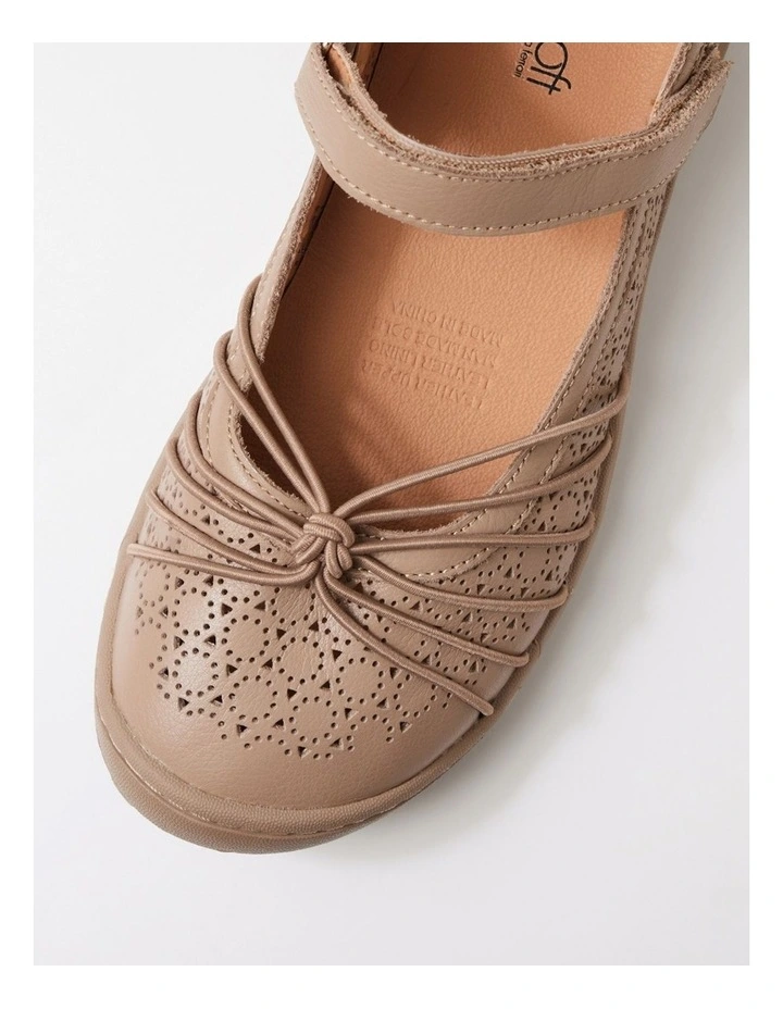 Tayie Taupe Leather Flat Shoes image 4
