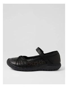 Tayie Black Leather Flat Shoes