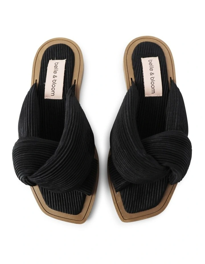 Oblivion Slides in Black image 2