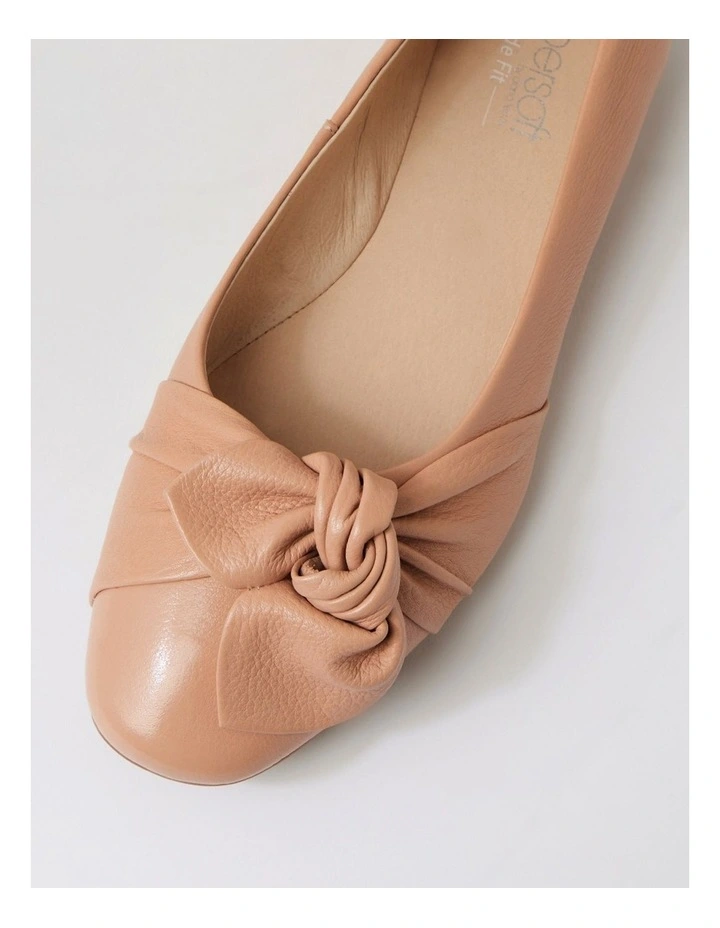 Ulrich D Dark Nude Leather Flat Shoes image 4