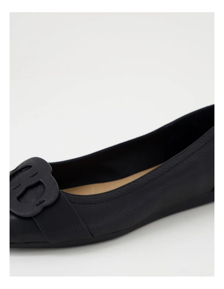 Blairs Black Leather Flat Shoes image 5