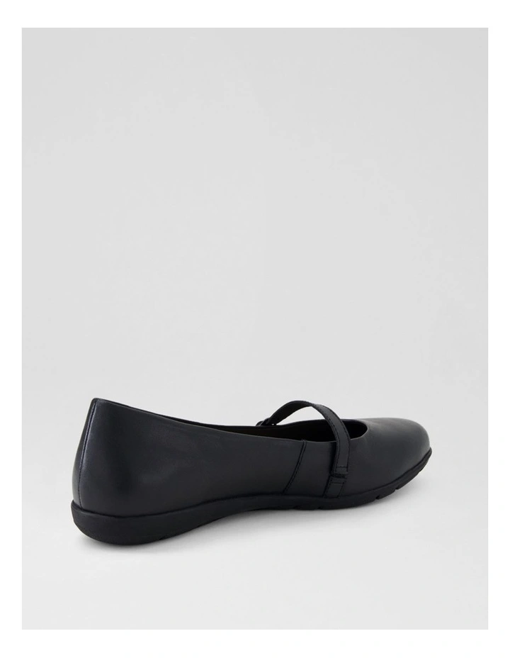 Hillie Black Leather Flat Shoes image 3