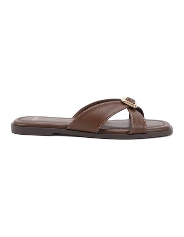 MILK CHOCOLATE colour