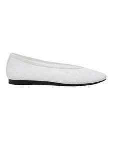 CUBIC - WHITE LACE