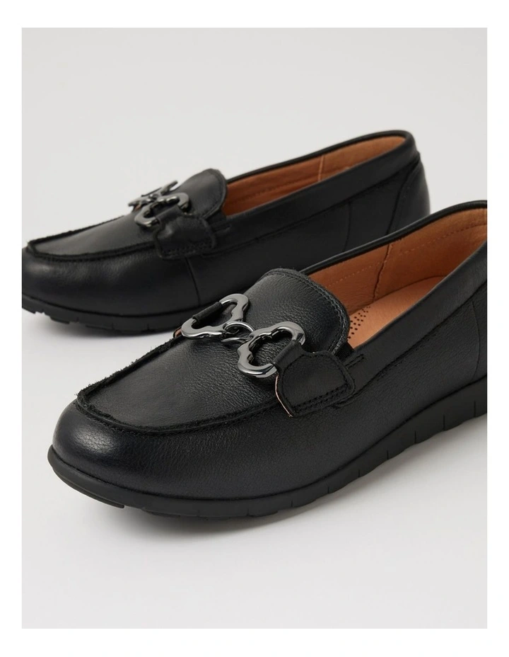 Bethanis D Black Leather Flat Shoes image 5