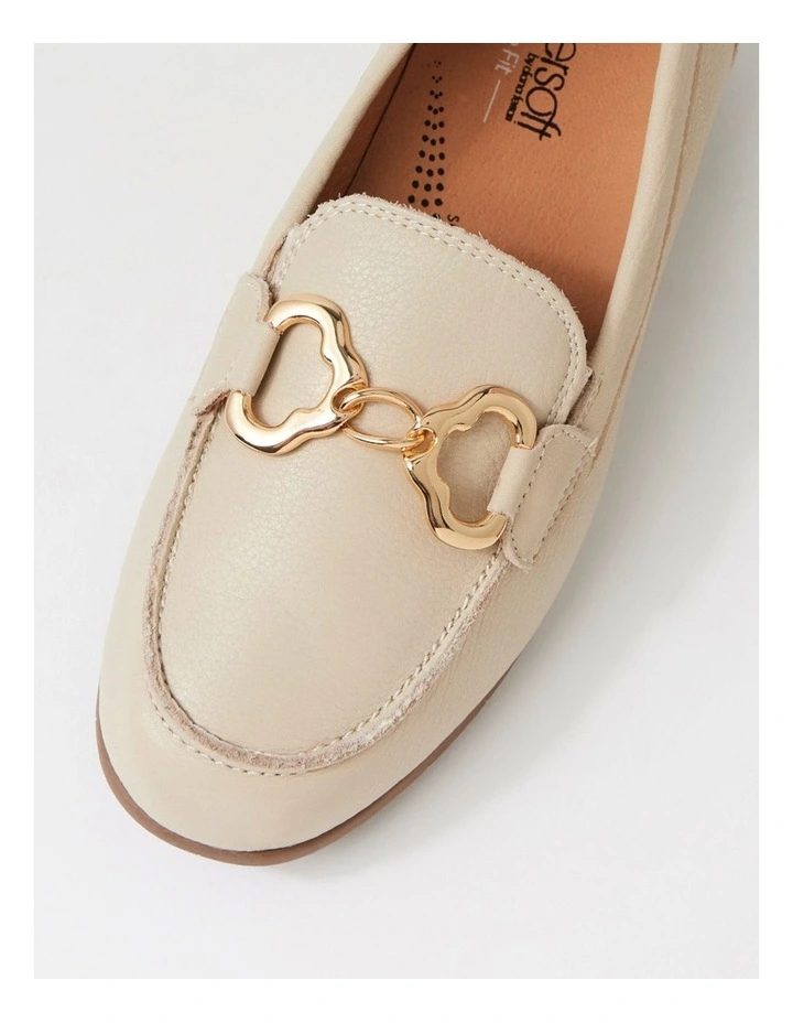 Bethanis D Almond Leather Flat Shoes image 4