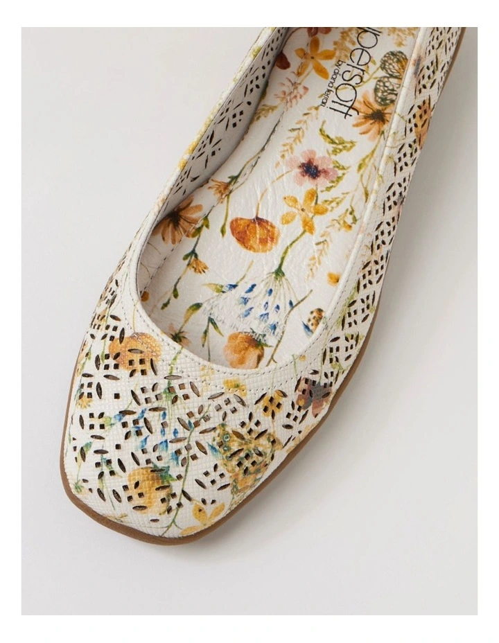 Carlinas Butterfly Multi Leather Flat Shoes image 4
