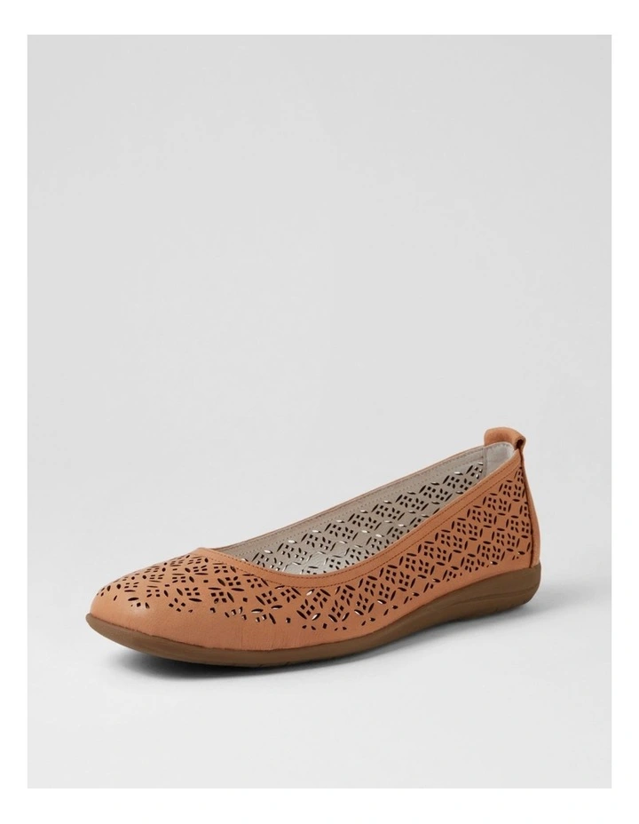 Carlinas Dark Tan Leather Flat Shoes image 2