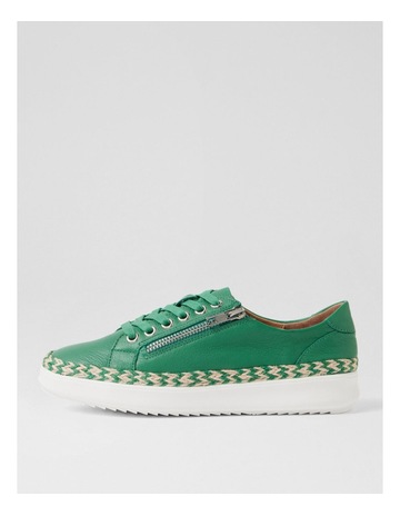 Green colour