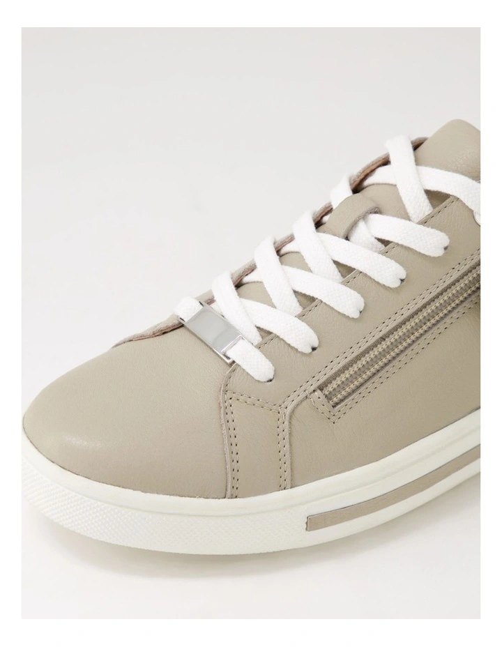 Evone Mist Leather Sneakers image 5