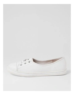 Augusts White Leather Sneakers
