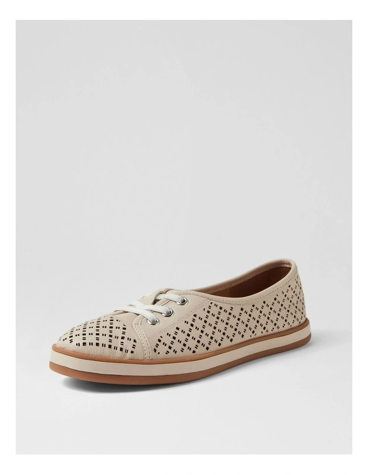 Arrinest Almond Gum Leather Sneakers image 2